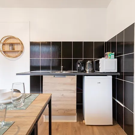 Lejlighed Cozy - 3 - Netflix - Kitchenette - Le Montesquieu Roubaix